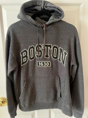 Boston College 1630 Campus Apparel Boys Sz S Charcoal Gray Hoodie Sweatshirt
